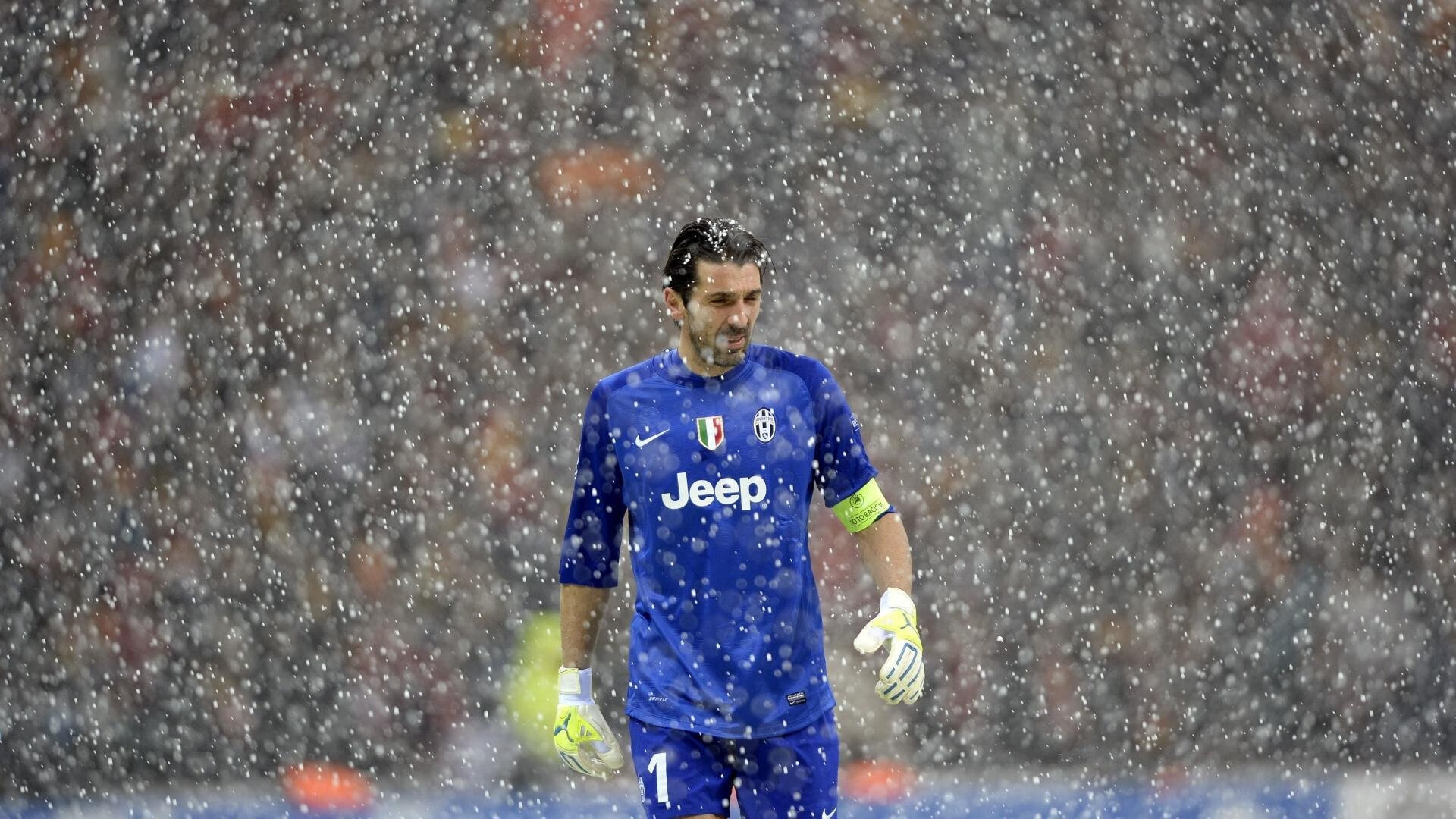 星空体育入口-世界电子竞技大奖颁奖典礼现场盛况空前，行业盛事聚焦，2020年度电子竞技奖项