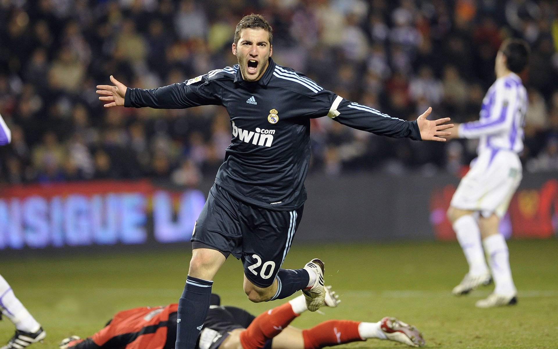 星空体育最新下载-未来“欧洲巨星”崭露头角：新一代在欧冠开始绽放，新赛季欧冠冠军预测